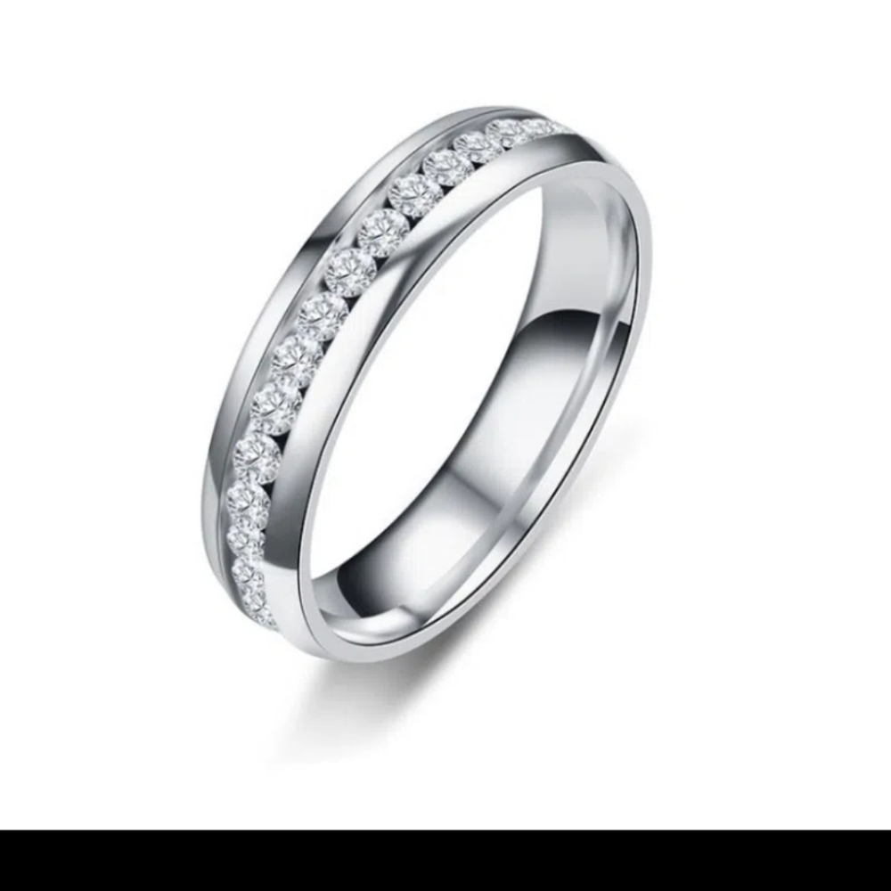 Titanium Steel Ring With Rhinestones